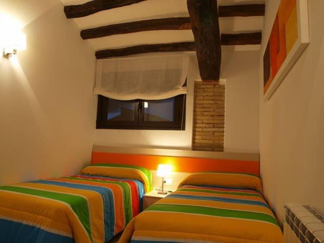 Apartamentos Berdiel Casbas de Huesca Eksteriør billede